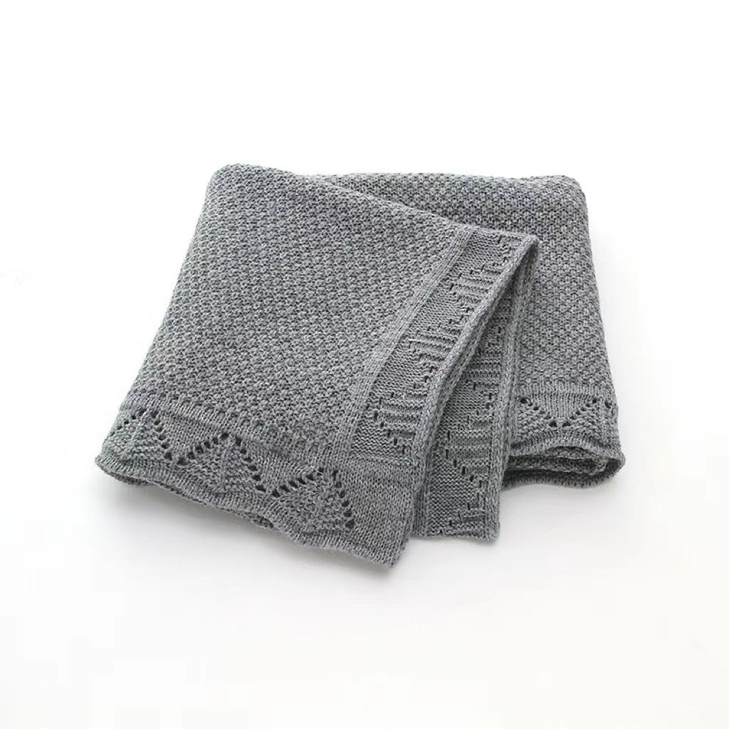 Children Solid Color Hollow Carved Graphic Design Simply Style Wool Quilt Blanket